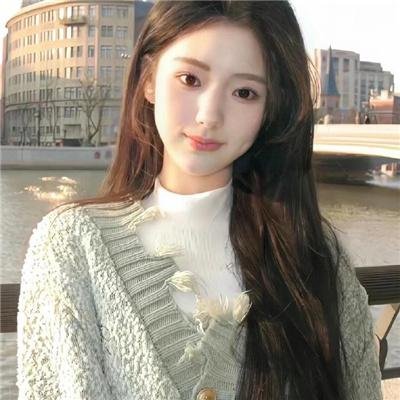明星 张逸凡